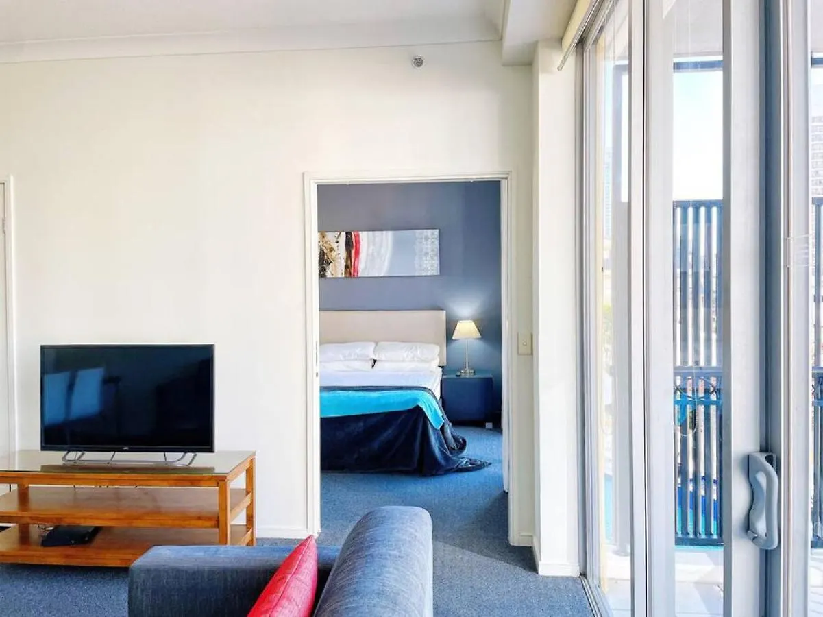 Prime Location 2Bd Serviced Apt At Surfers Paradise Gold Coast Australia